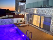 Villa 101 Rhodos: Nieuw vrijstaand privéparadijs met zwembad aan zee in Faliraki - thumbnail 6