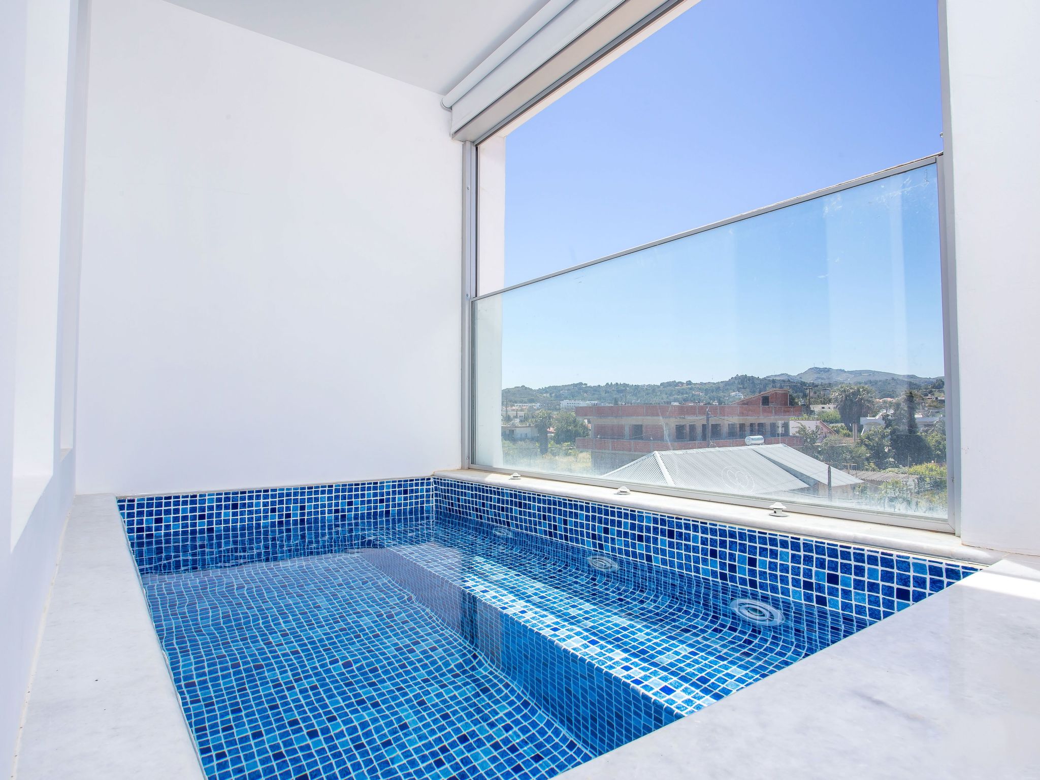 Ammos Luxury Suite - in der Nähe des Strandes von Faliraki-Binnen