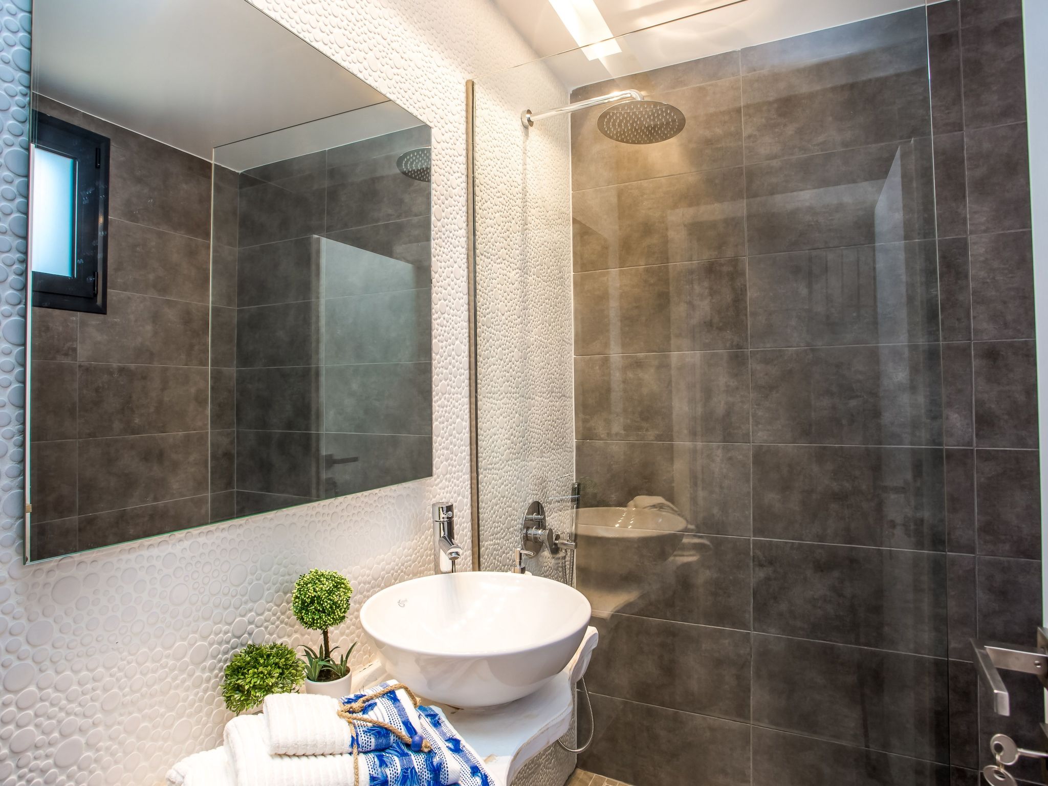 Für 4 Personen ca. 79 m&sup2; in Faliraki, Ägäis (Rhodos)-Binnen