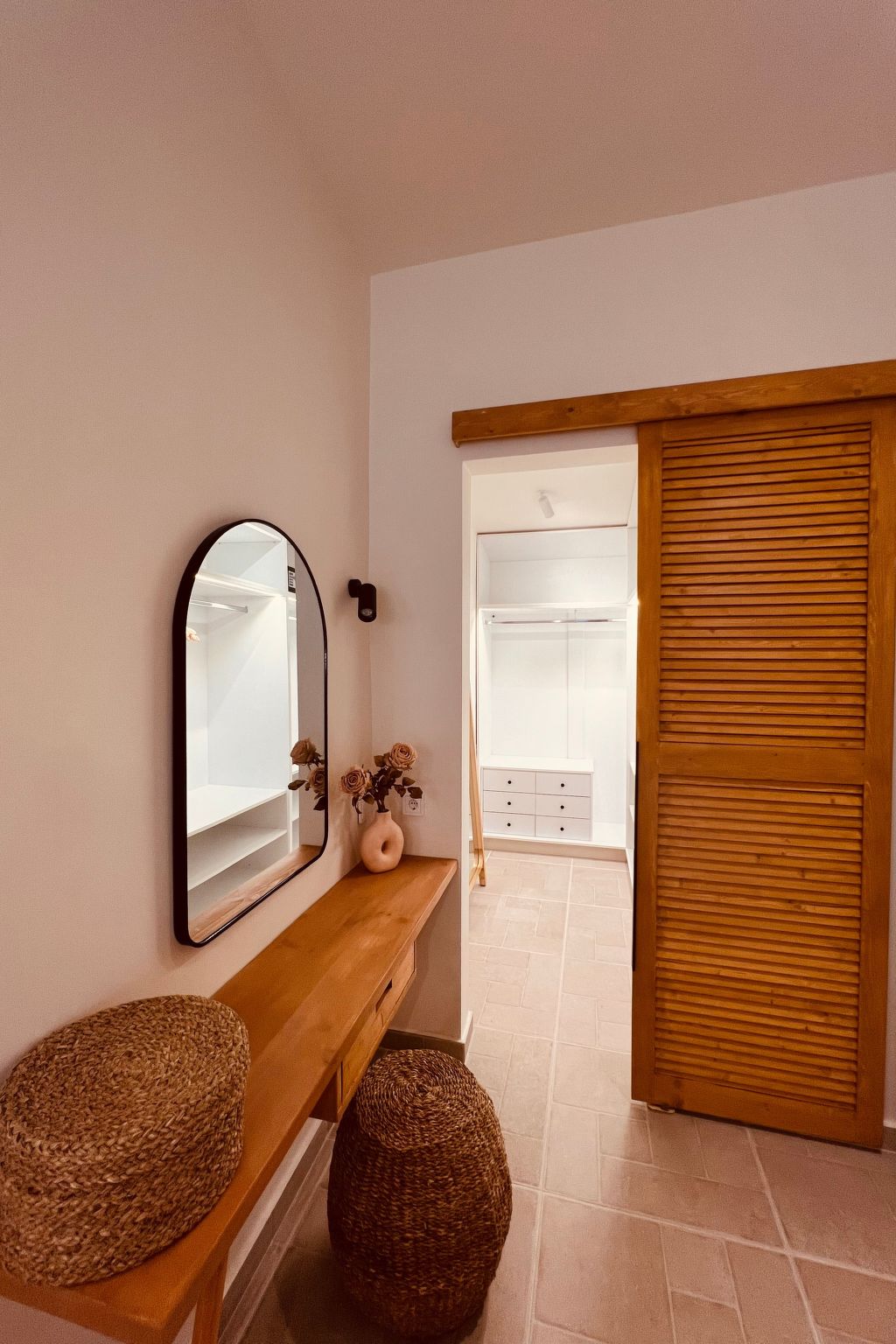 "Naya" mit eigenem Pool