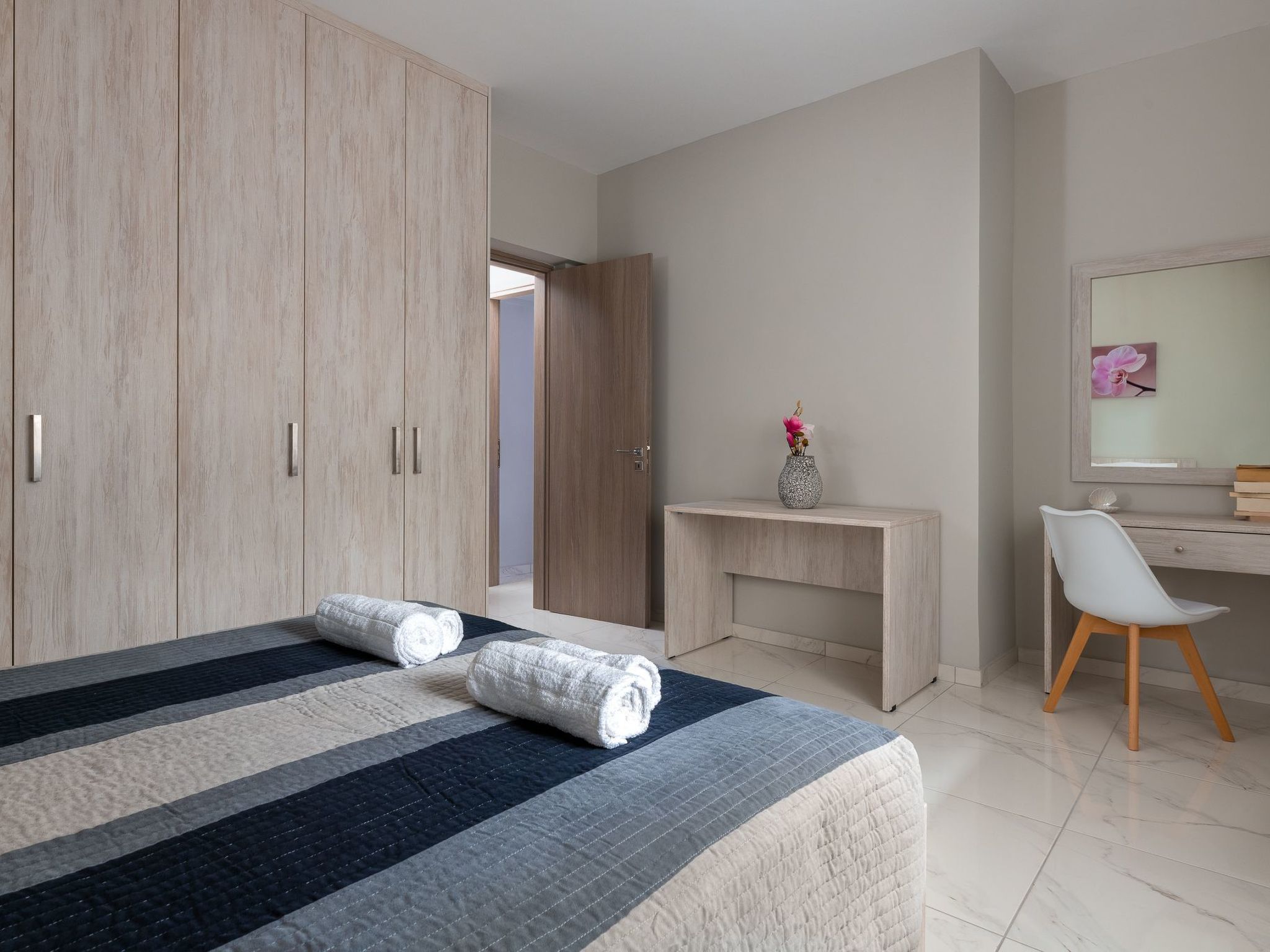 Artemis PoolFront-Image-tags.info