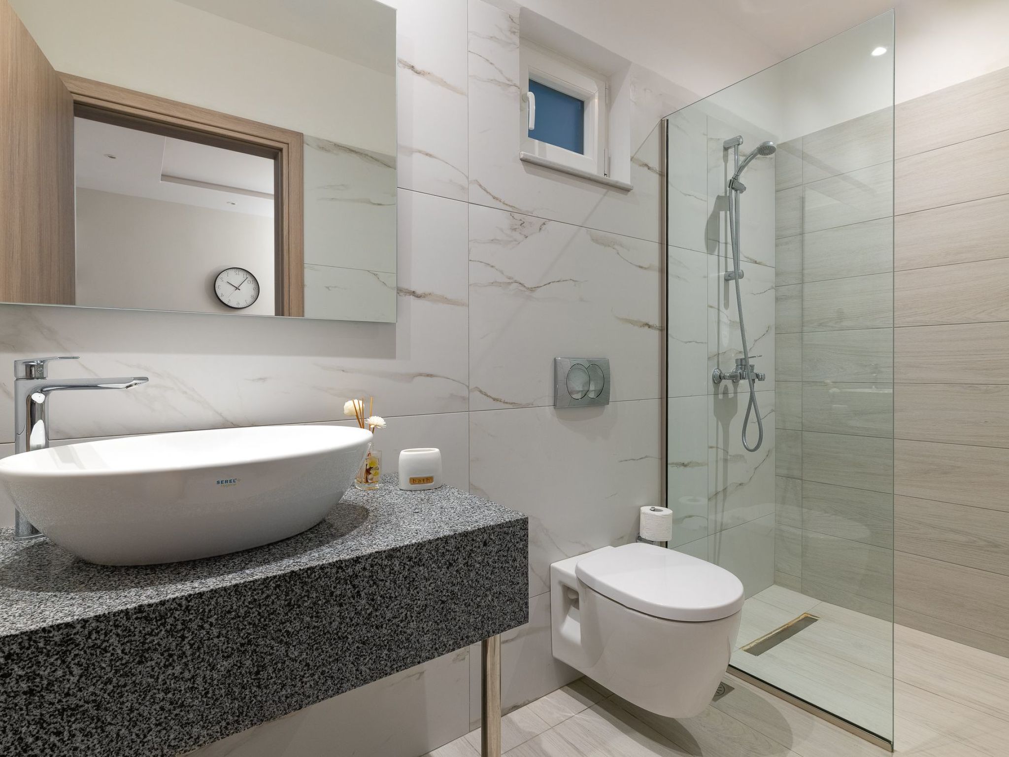 Artemis PoolFront-Image-tags.info