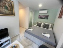 Knus studio-appartement met privézwembad in Faliraki, Rhodos - thumbnail 5