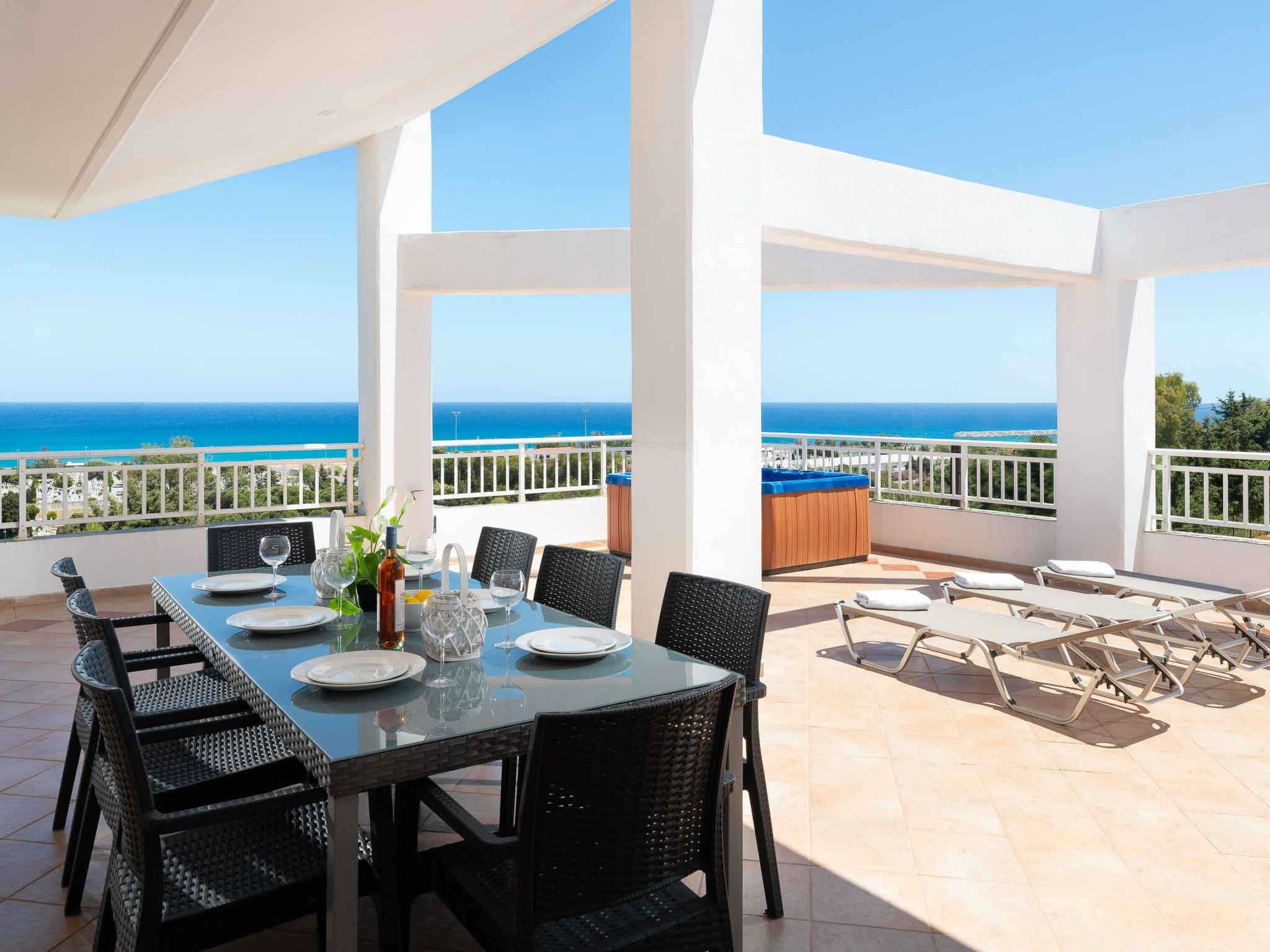 Wunderschöne Wohnung mit Meerblick und Whirlpool