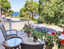 Zonovergoten appartement met panoramisch zeezicht en groot terras in Faliraki - thumbnail 5