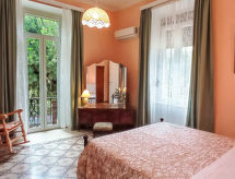 Zonovergoten appartement met panoramisch zeezicht en groot terras in Faliraki - thumbnail 4