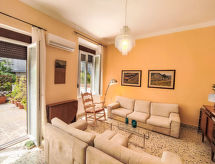 Zonovergoten appartement met panoramisch zeezicht en groot terras in Faliraki - thumbnail 2