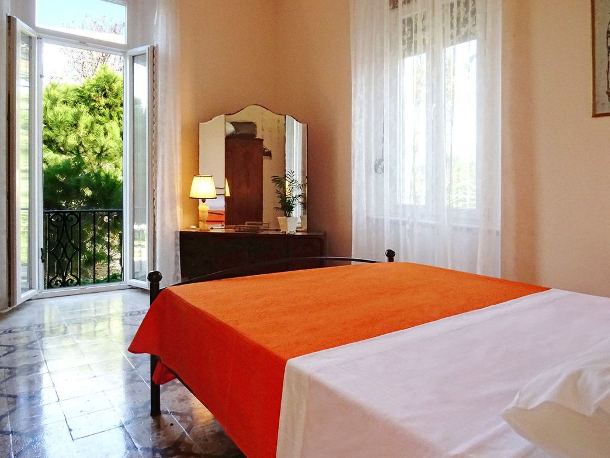 Wohnung mit Meerblick und großer Terrasse-Binnen