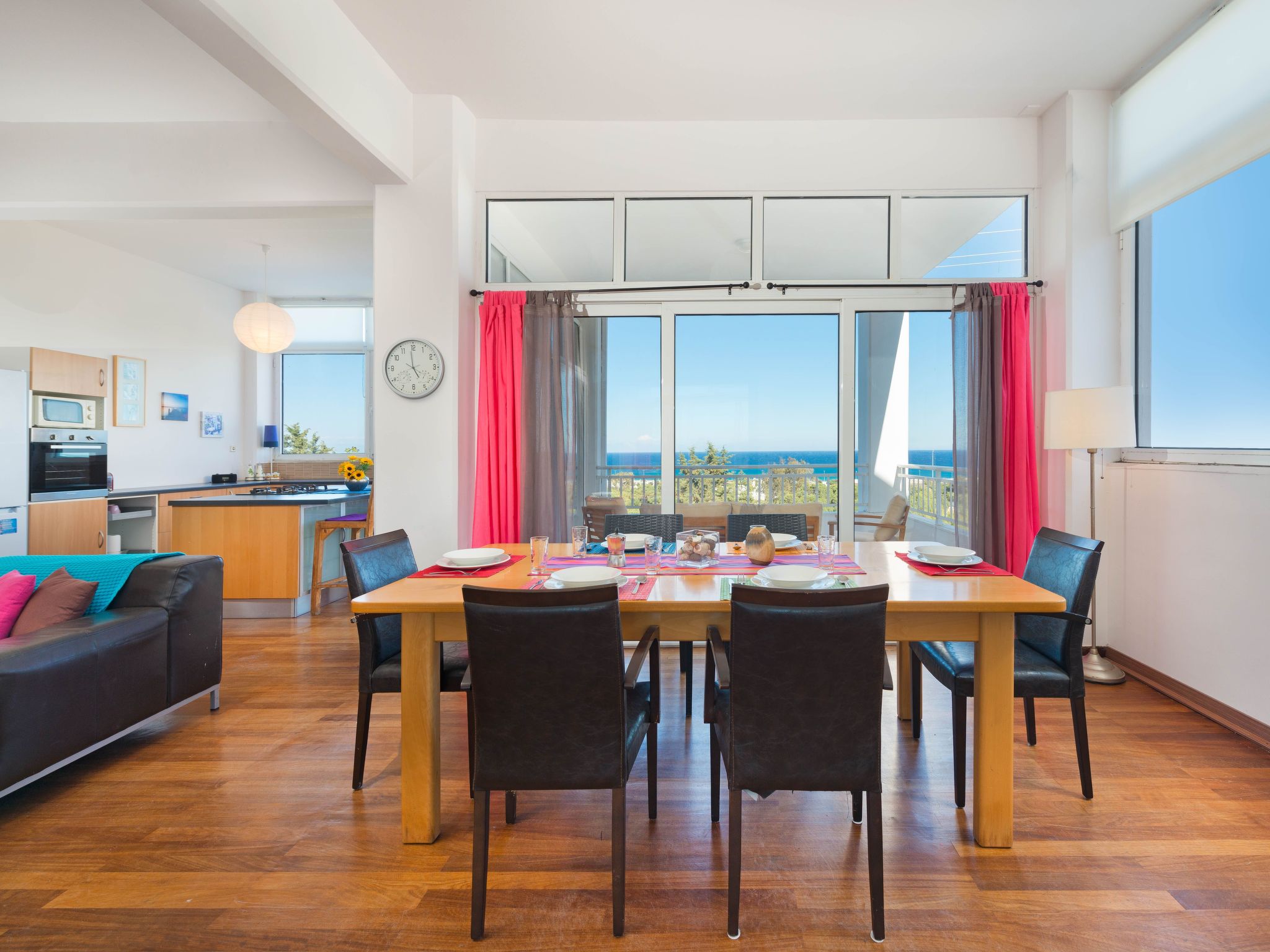 Drei-Zimmer-Wohnung mit Meerblick-Image-tags.info