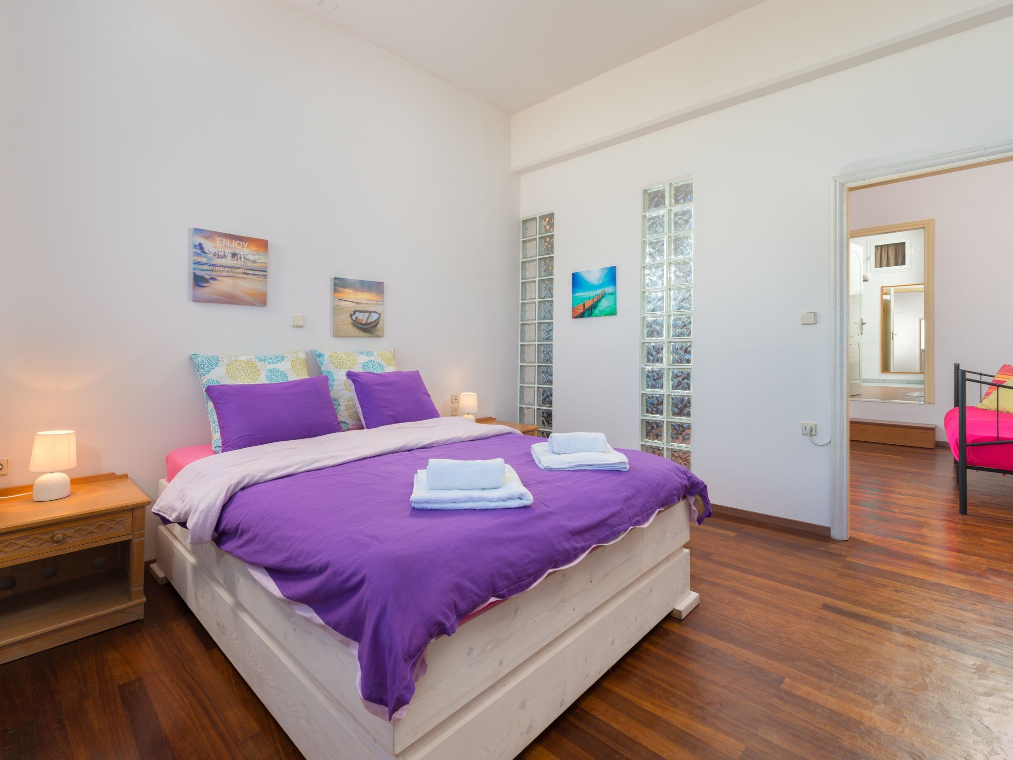 Drei-Zimmer-Wohnung mit Meerblick-Image-tags.info