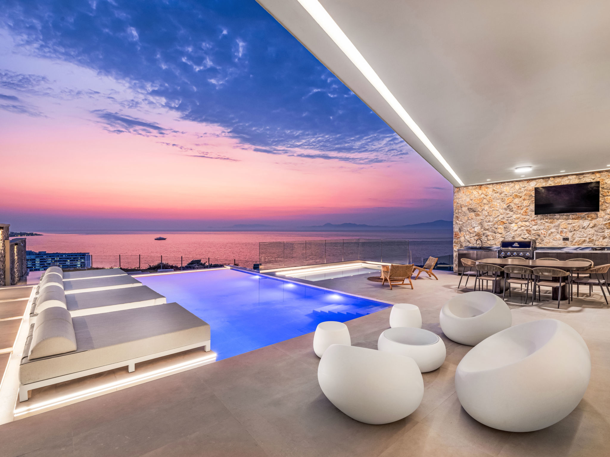 Monte Smith Villa Aether