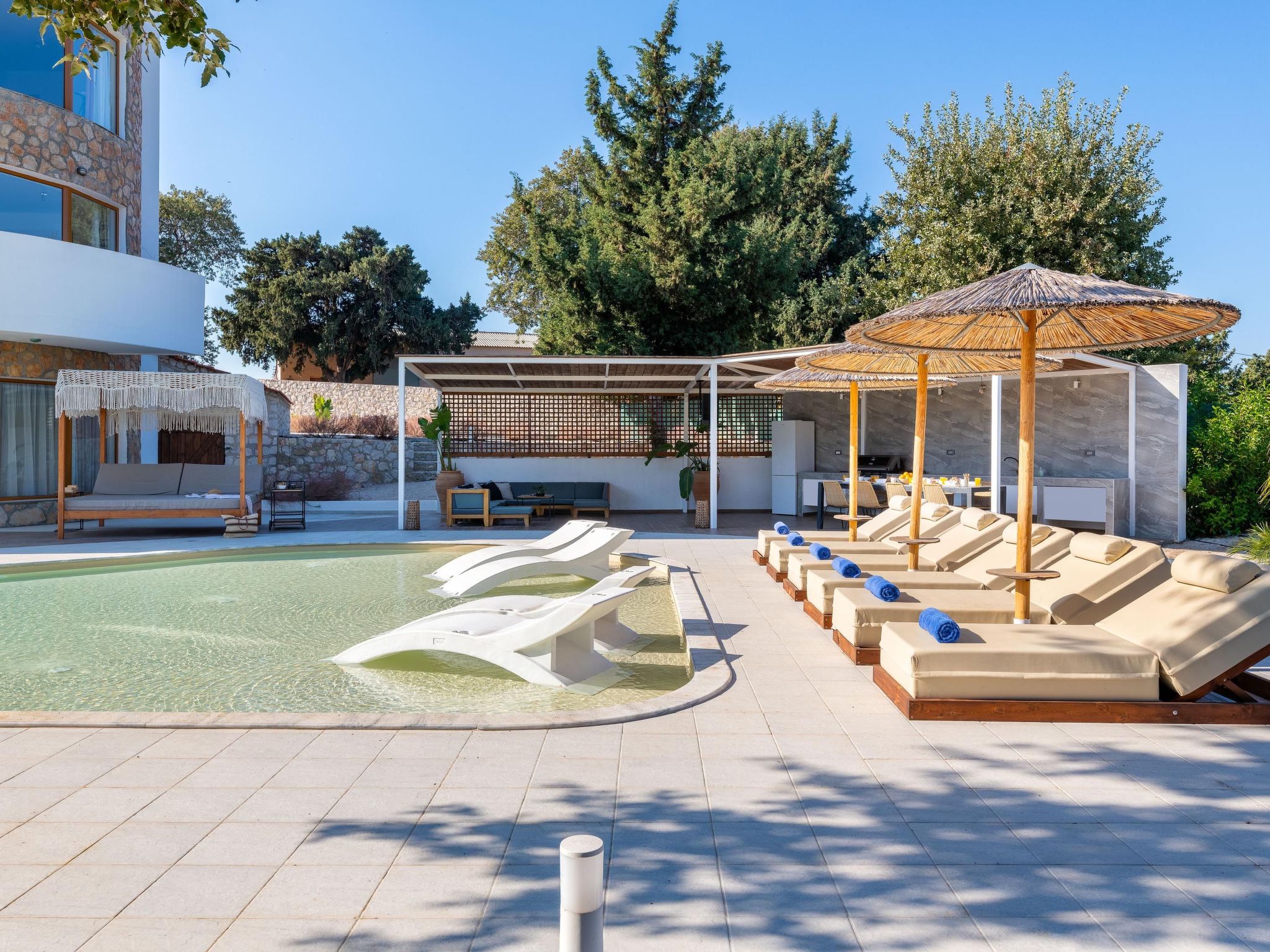 Villa Hamilton für 12 Personen in Rhodos-Stadt-Image-tags.info