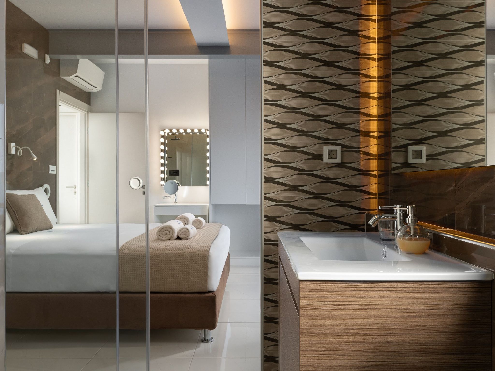 Rhodes Skyline Suites