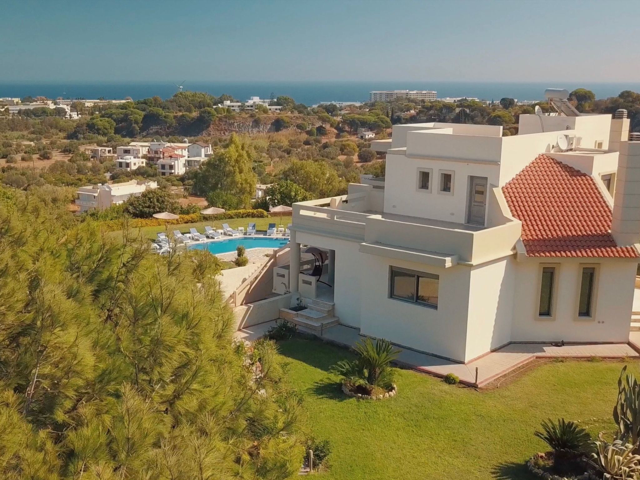 Exclusieve villa met privézwembad en zeezicht in Faliraki, Rhodos - foto 35