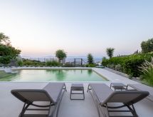 Vista von Del Sol: Exclusieve villa met zeezicht en privézwembad in Faliraki - thumbnail 4