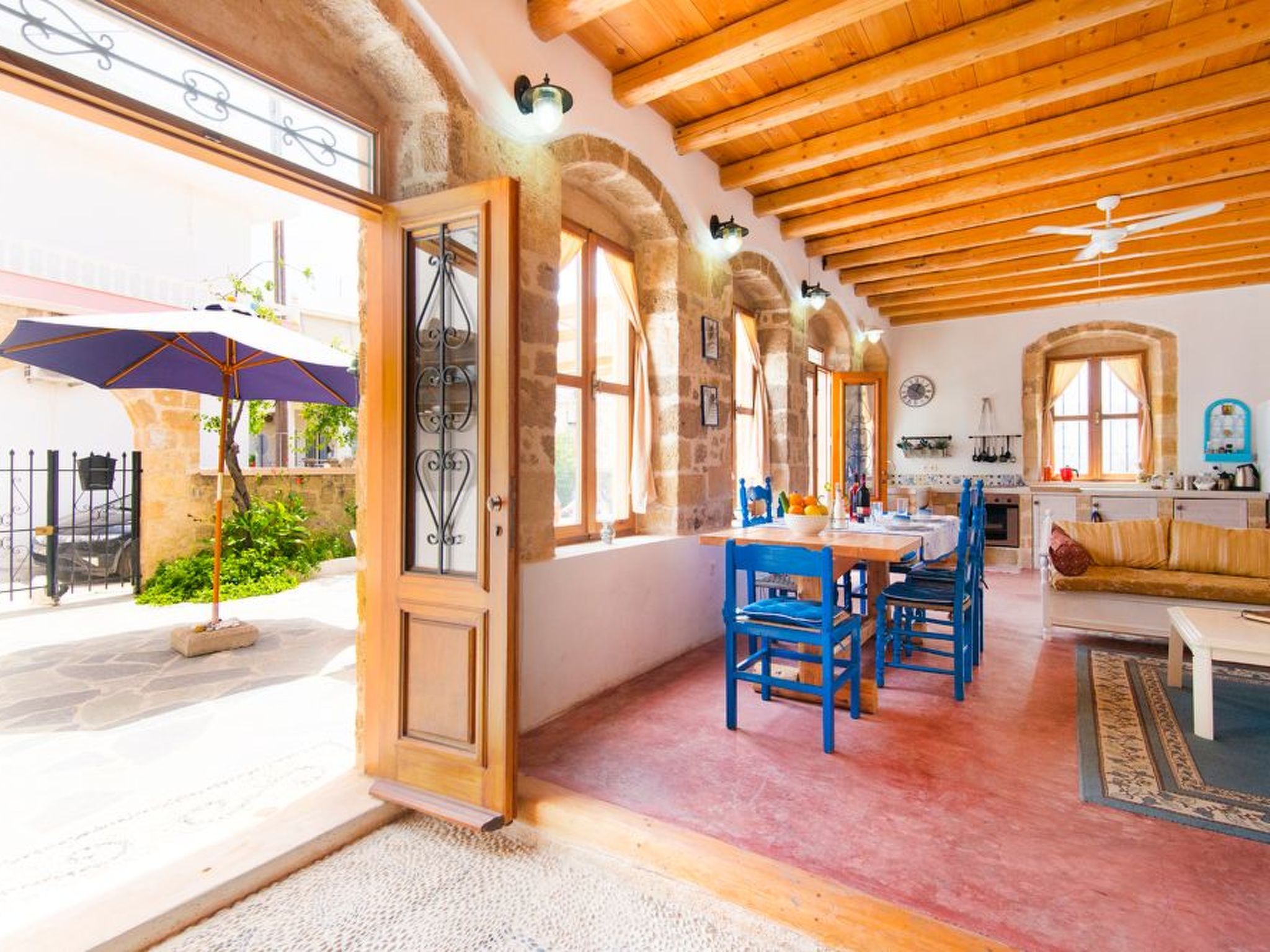 Mit Barbecue in Ialyssos