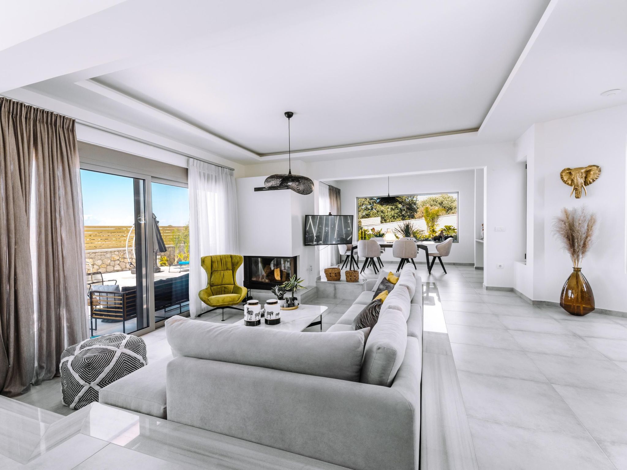 Wunderschöne Ferienvilla in Ialysos-Dehors