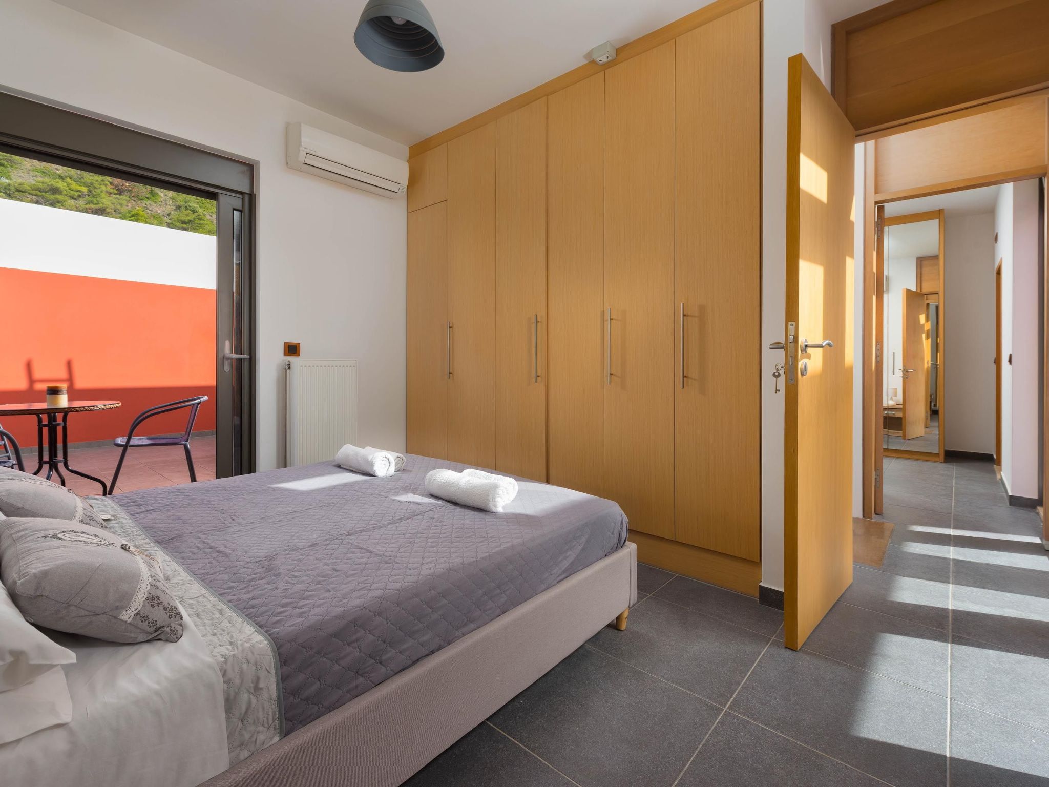 Charmante Mandelvilla auf der Insel Rhodos-Image-tags.info