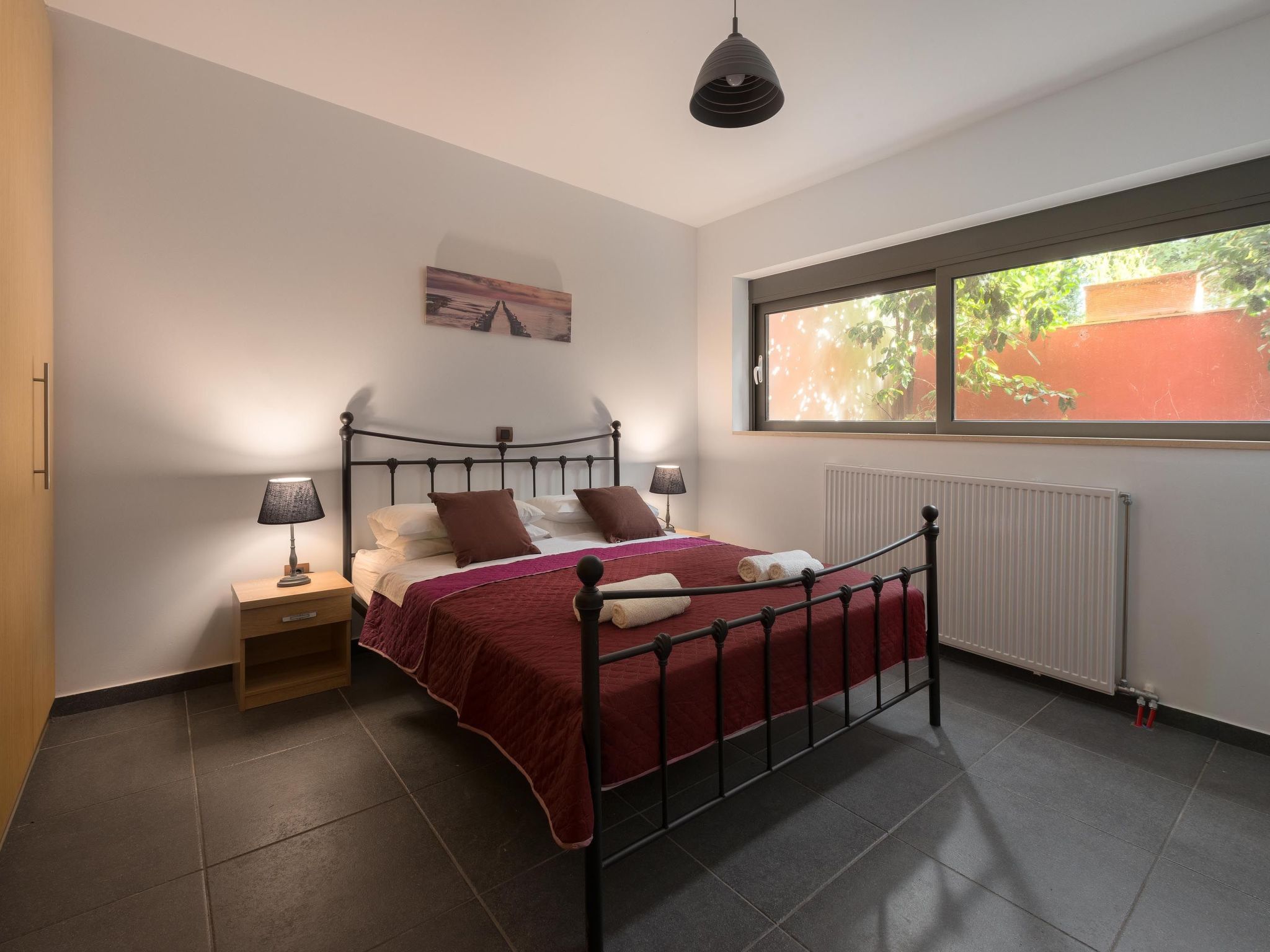 Charmante Mandelvilla auf der Insel Rhodos-Image-tags.info