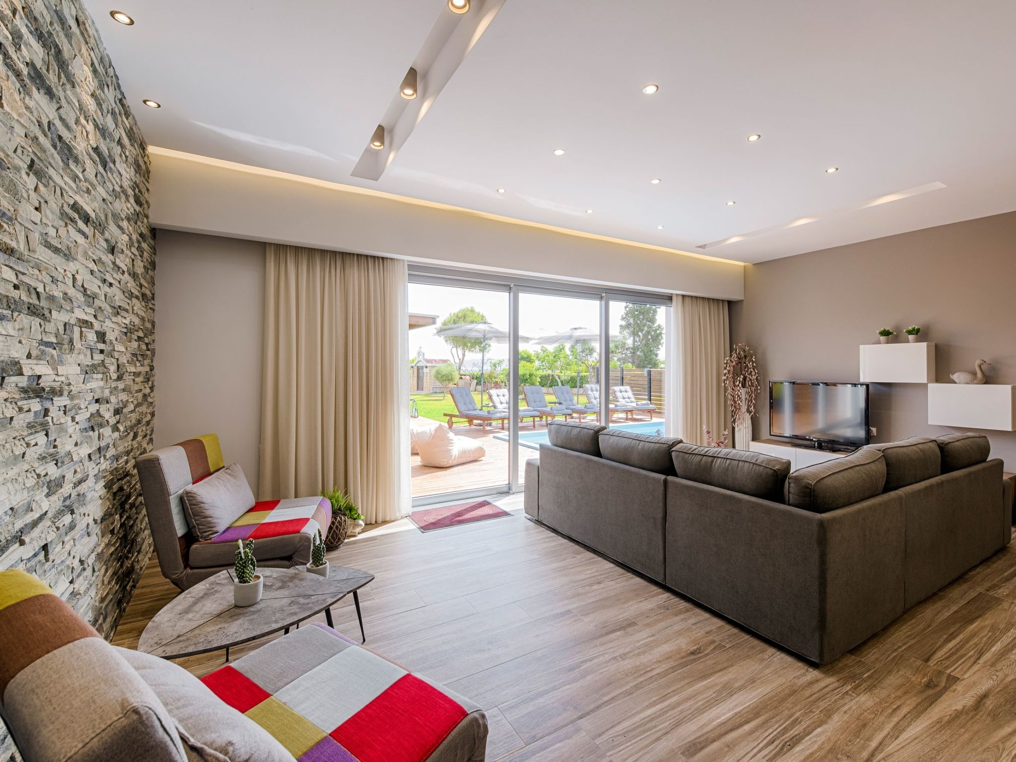 Nastazia Luxury Beach House-Drinnen