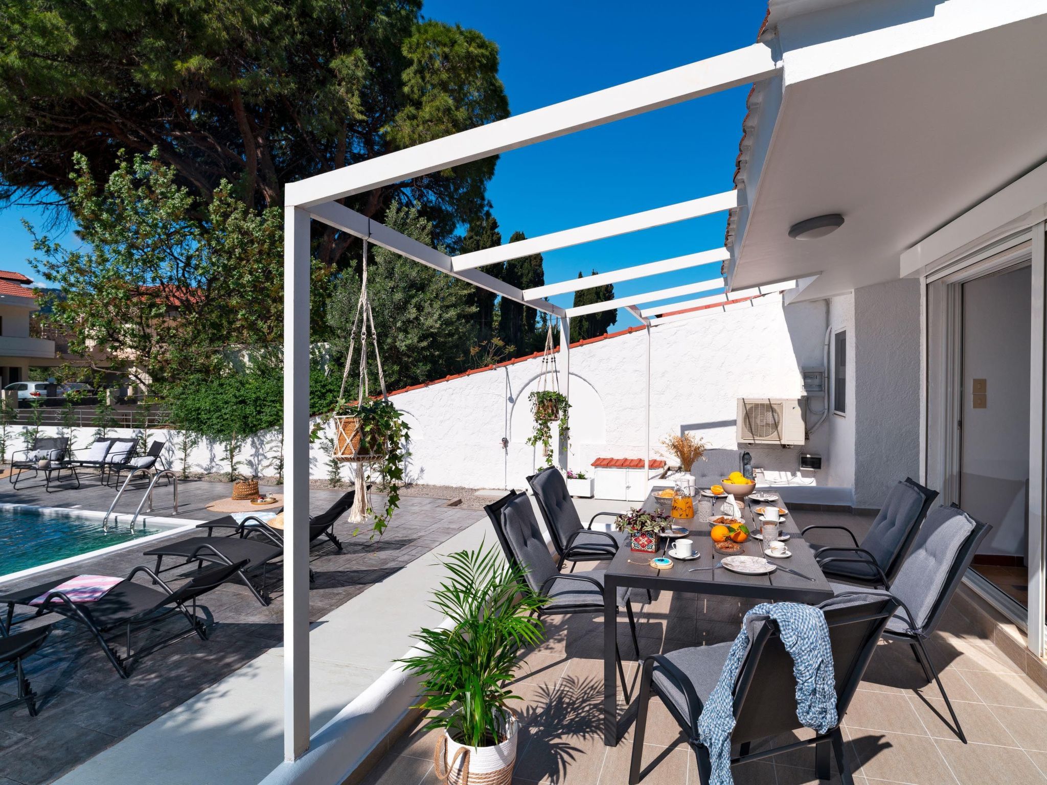 Ixian Bliss Pool Villa