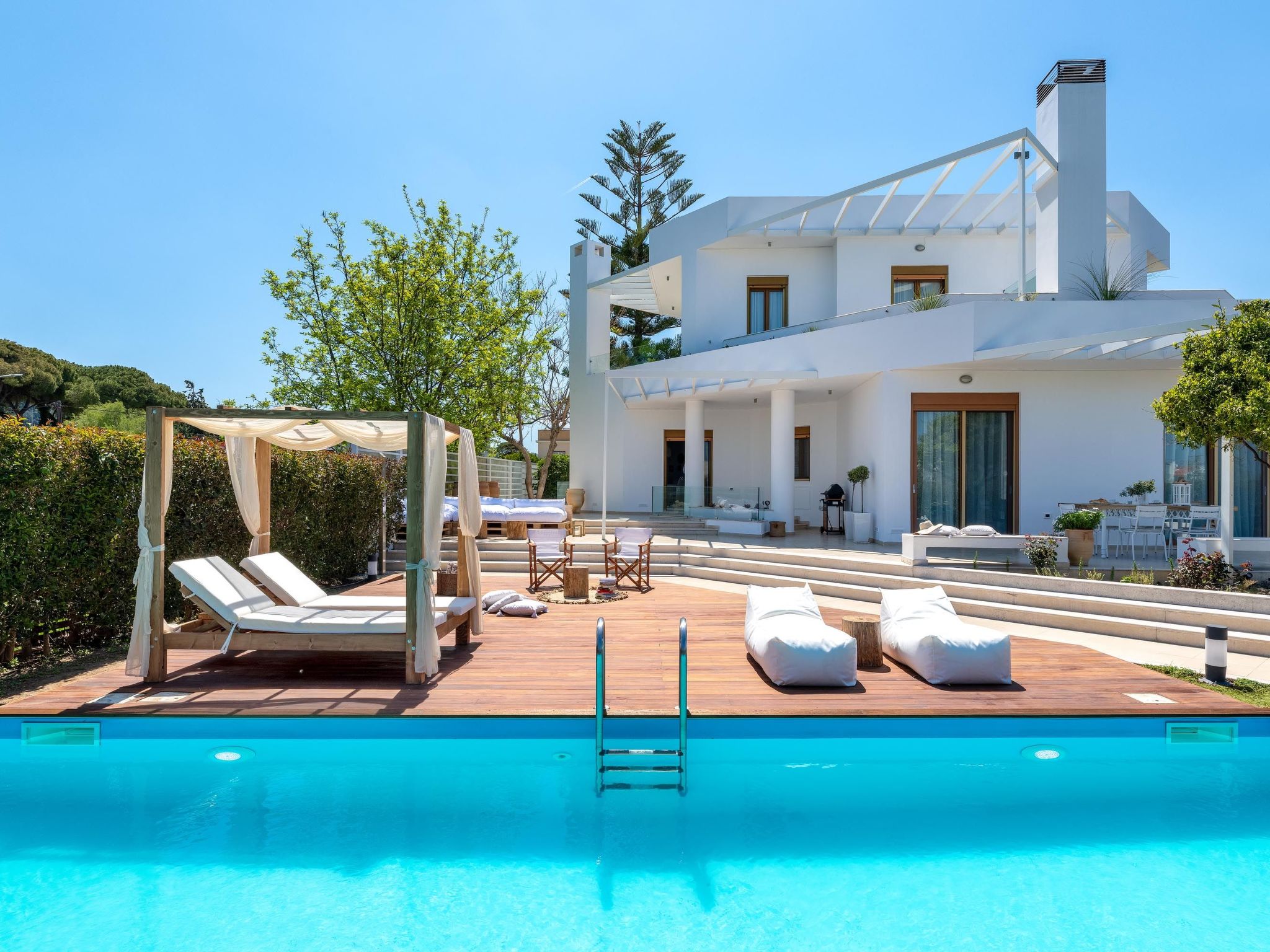 Schöne weiße Ferienvilla Liebe Villa in Ialyssos
