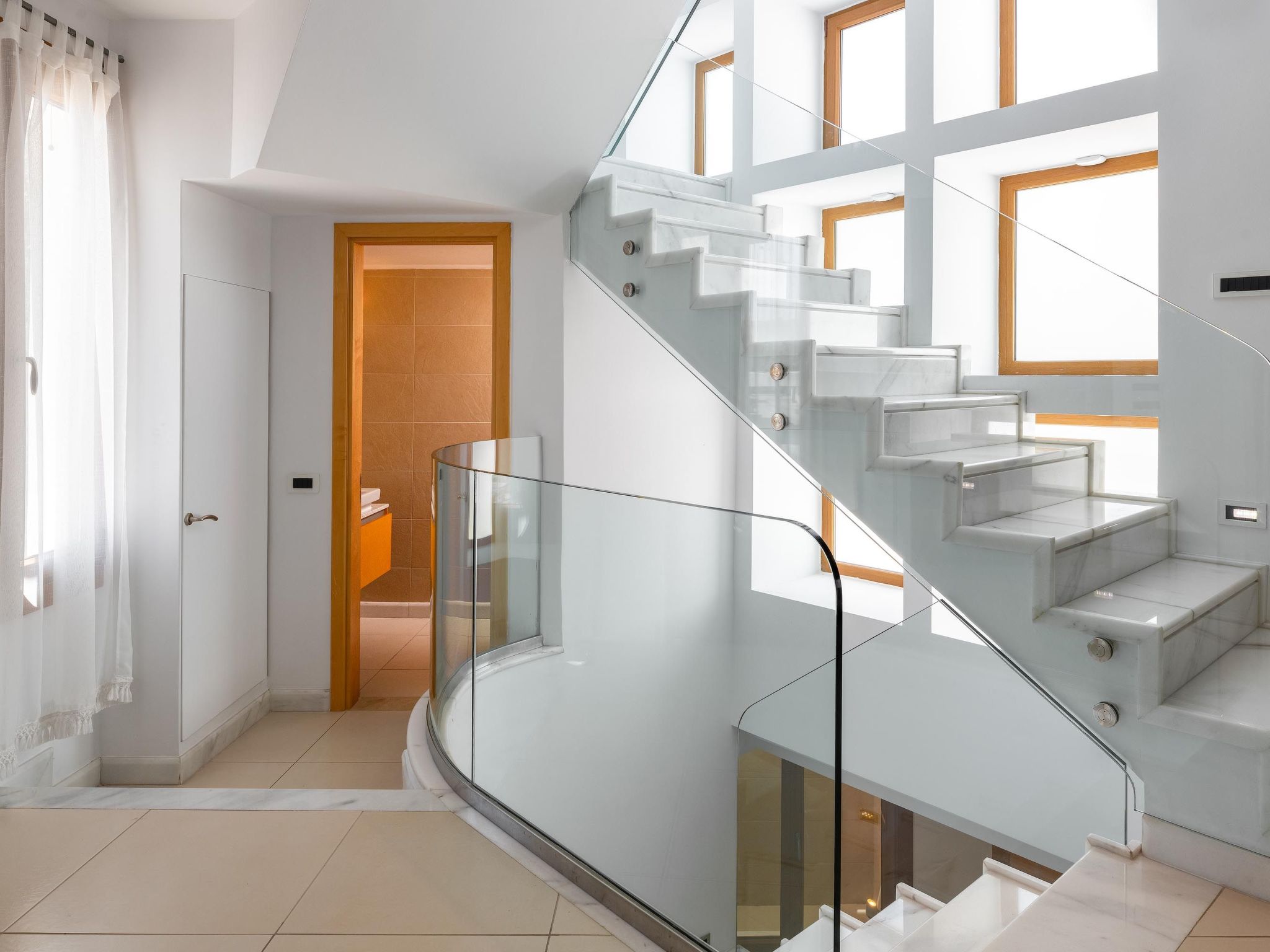 Photo of Schöne weiße Ferienvilla Liebe