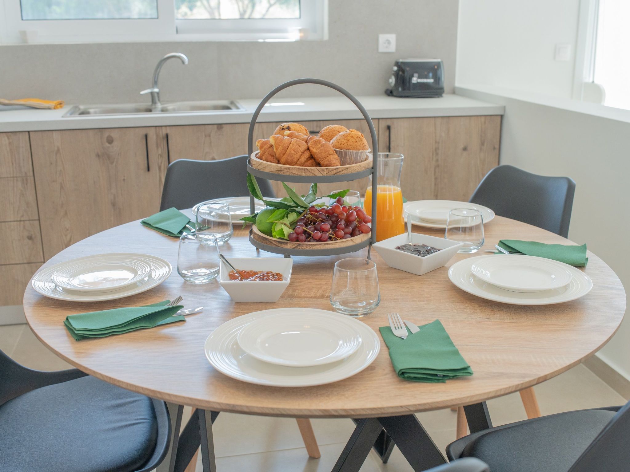 Elias Filerimos Haus-Dedans