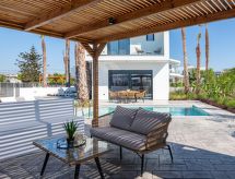 "Davlakos Villa Eve"