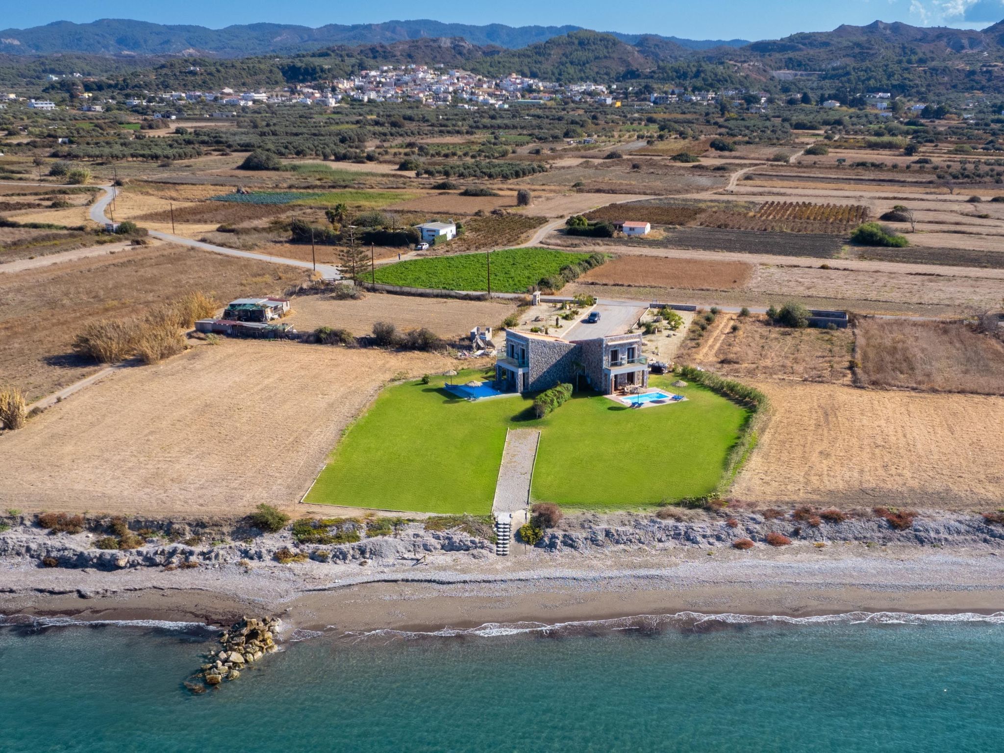 Wunderschöne Steinvilla Attalos-Dehors