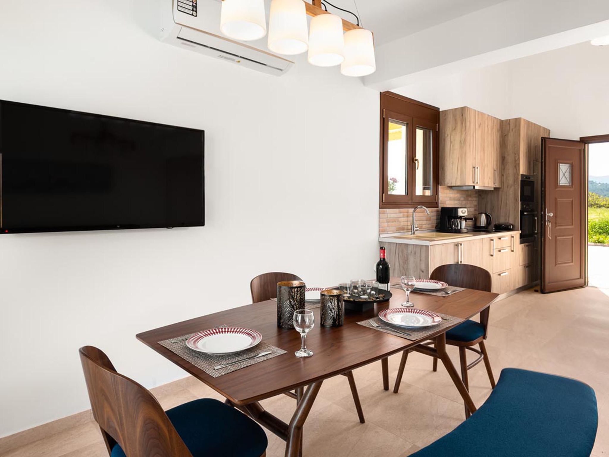 Wunderschöne Steinvilla Attalos-Dedans