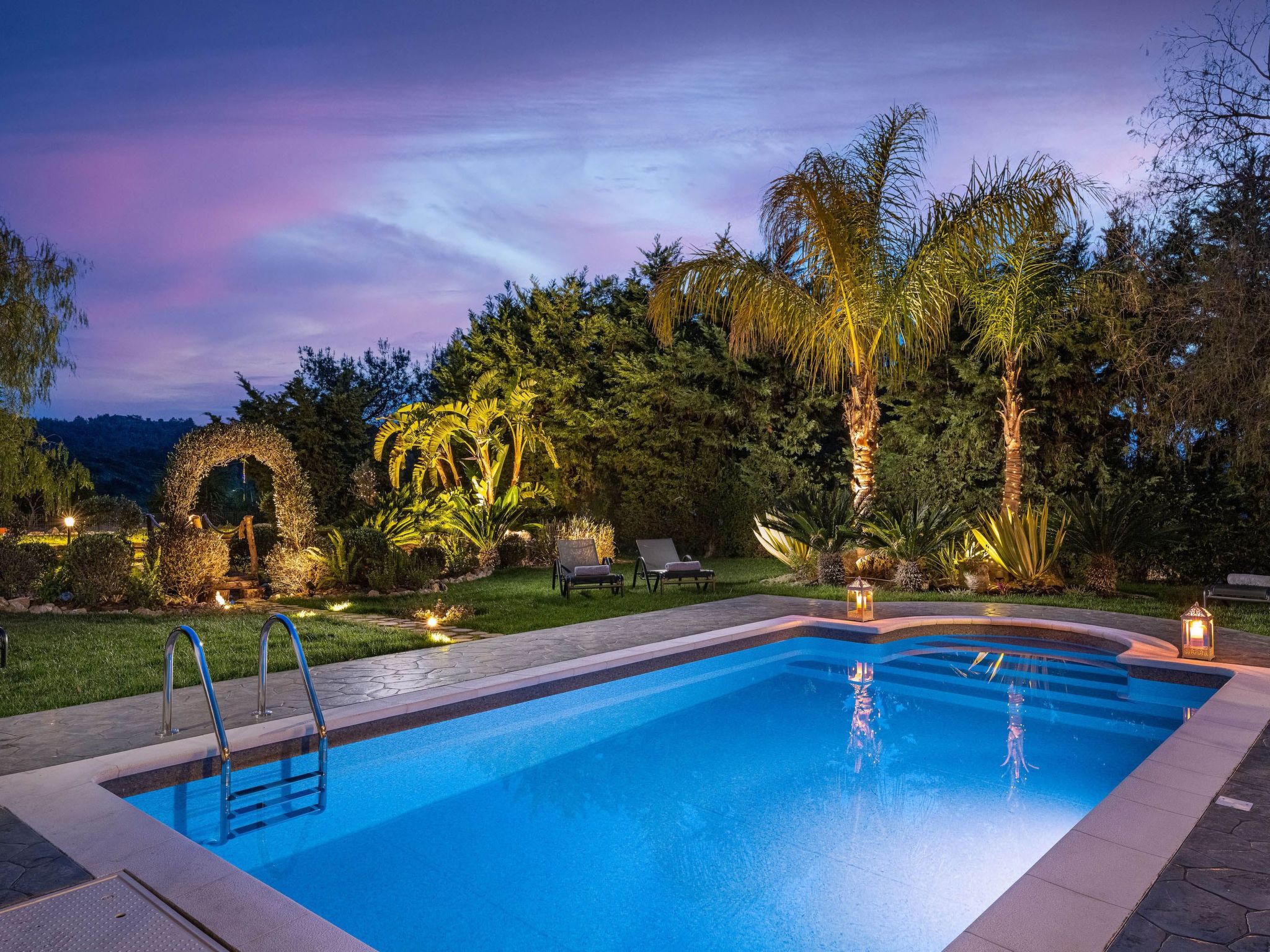 Gemütliche Villa Zenia in Damatria