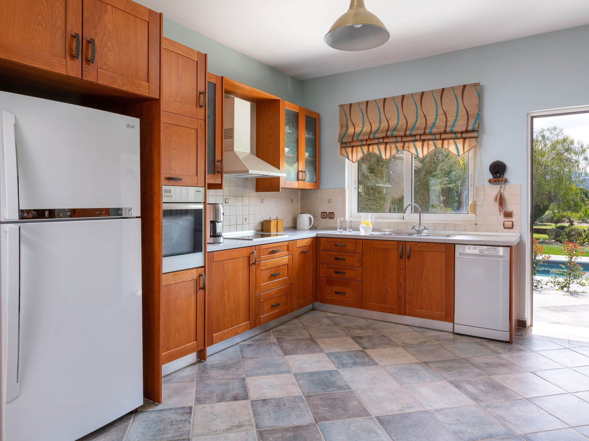 Gemütliche Villa Zenia in Damatria-Image-tags.info