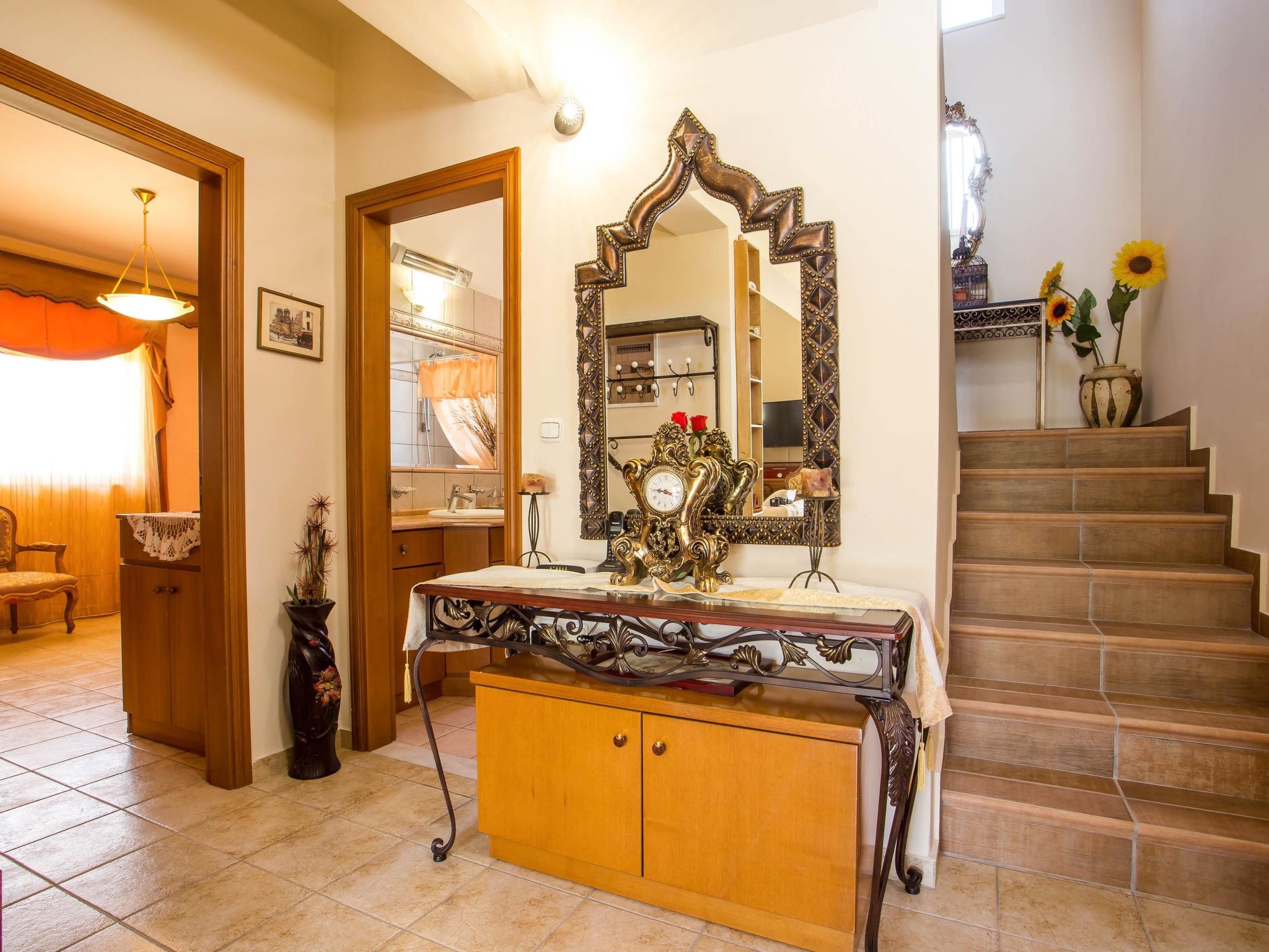 Villa "Laylande House" mit Bergblick-Image-tags.info