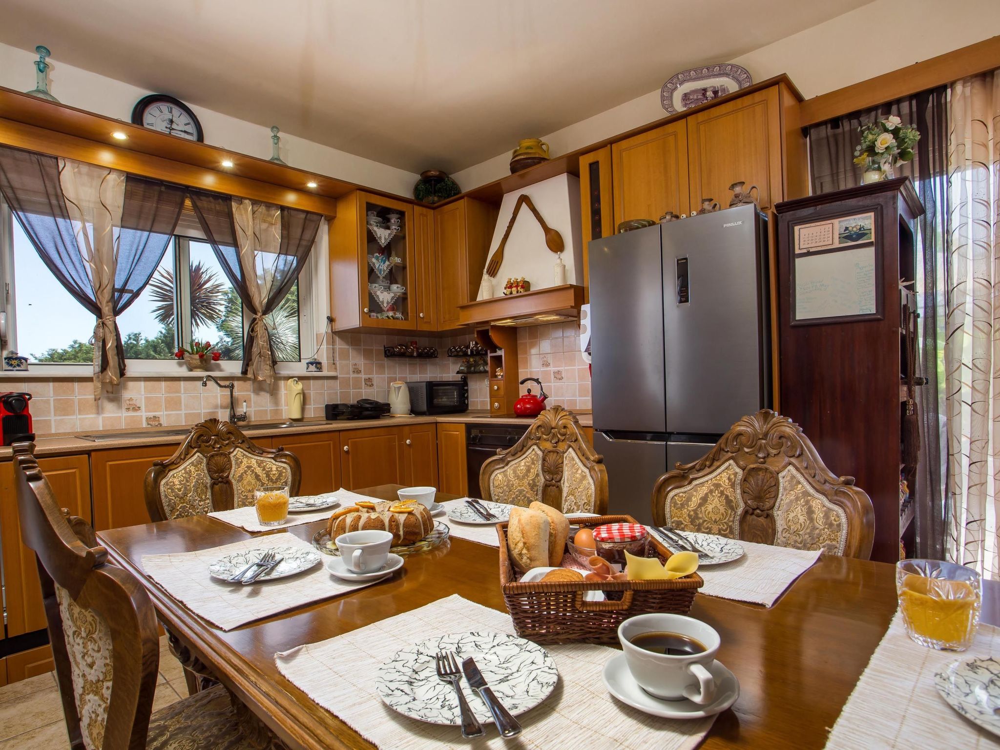 Villa "Laylande House" mit Bergblick-Image-tags.info