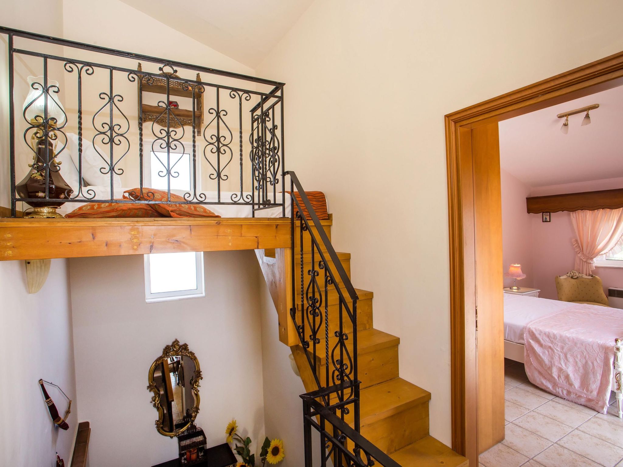 Villa 'Laylande House' mit Bergblick