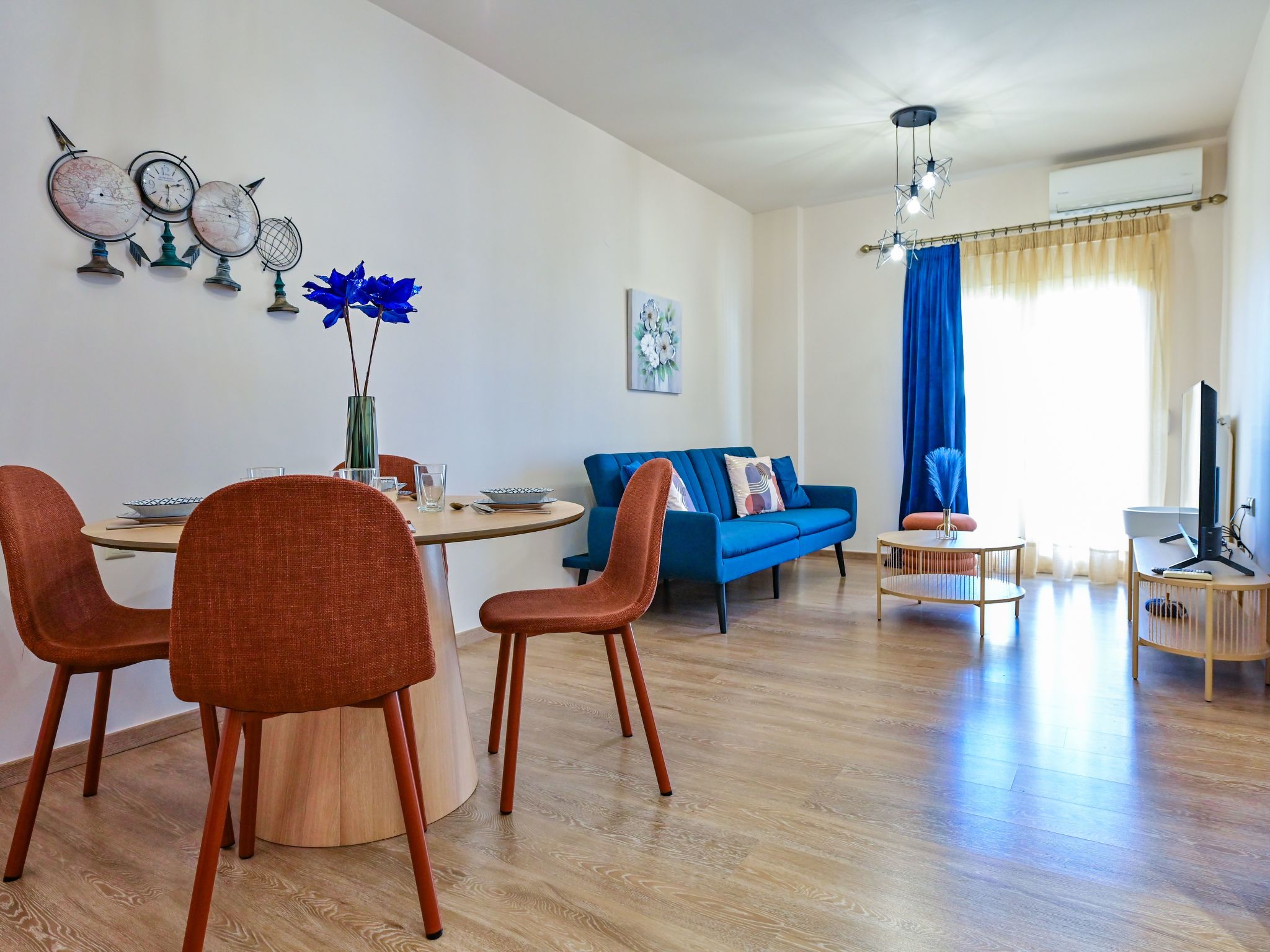 Royal Blue Central House "by Checkin"-Binnen