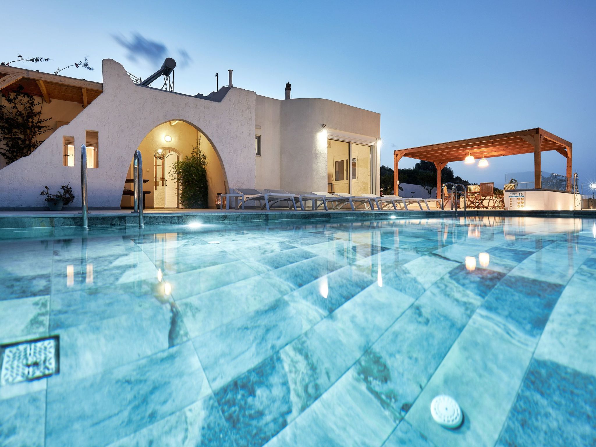 Villa Elena mit privatem beheiztem Schwimmbad-Dehors