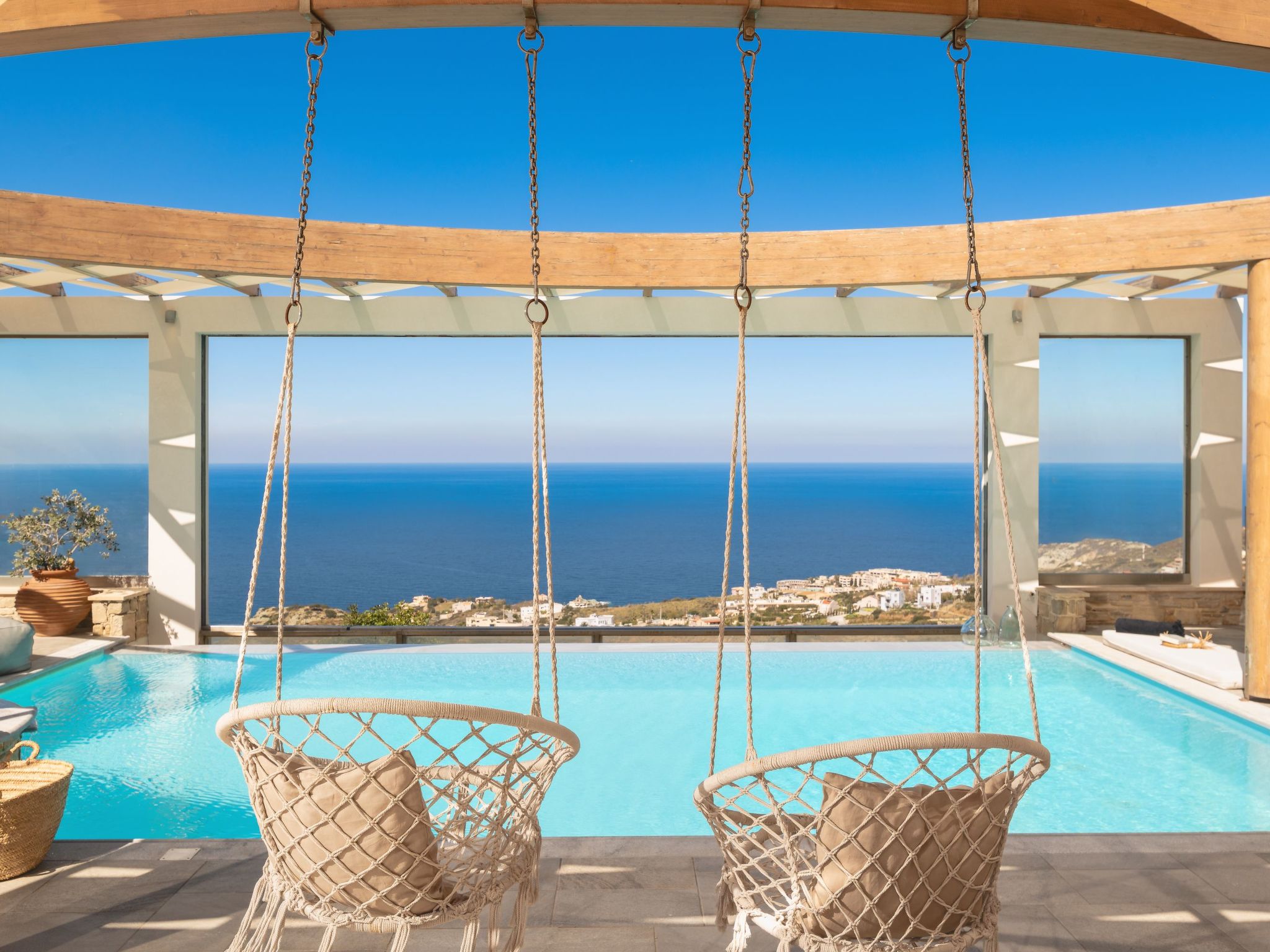 Luxuriöses Anwesen mit Meerblick und beheiztem Infinity-Pool-Image-tags.info