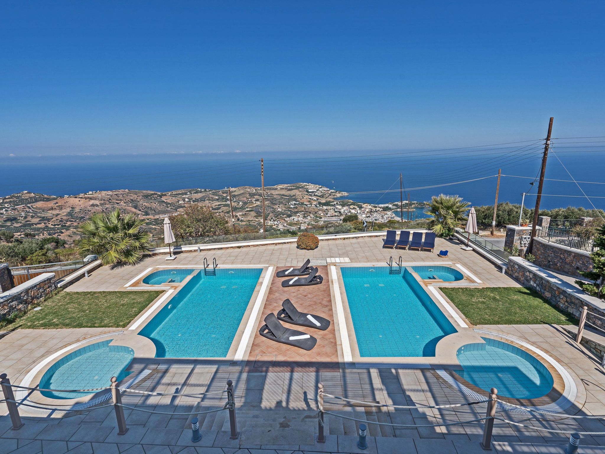 Hochzeit Villa Anemomylos Beheizter Pool Jacuzzi