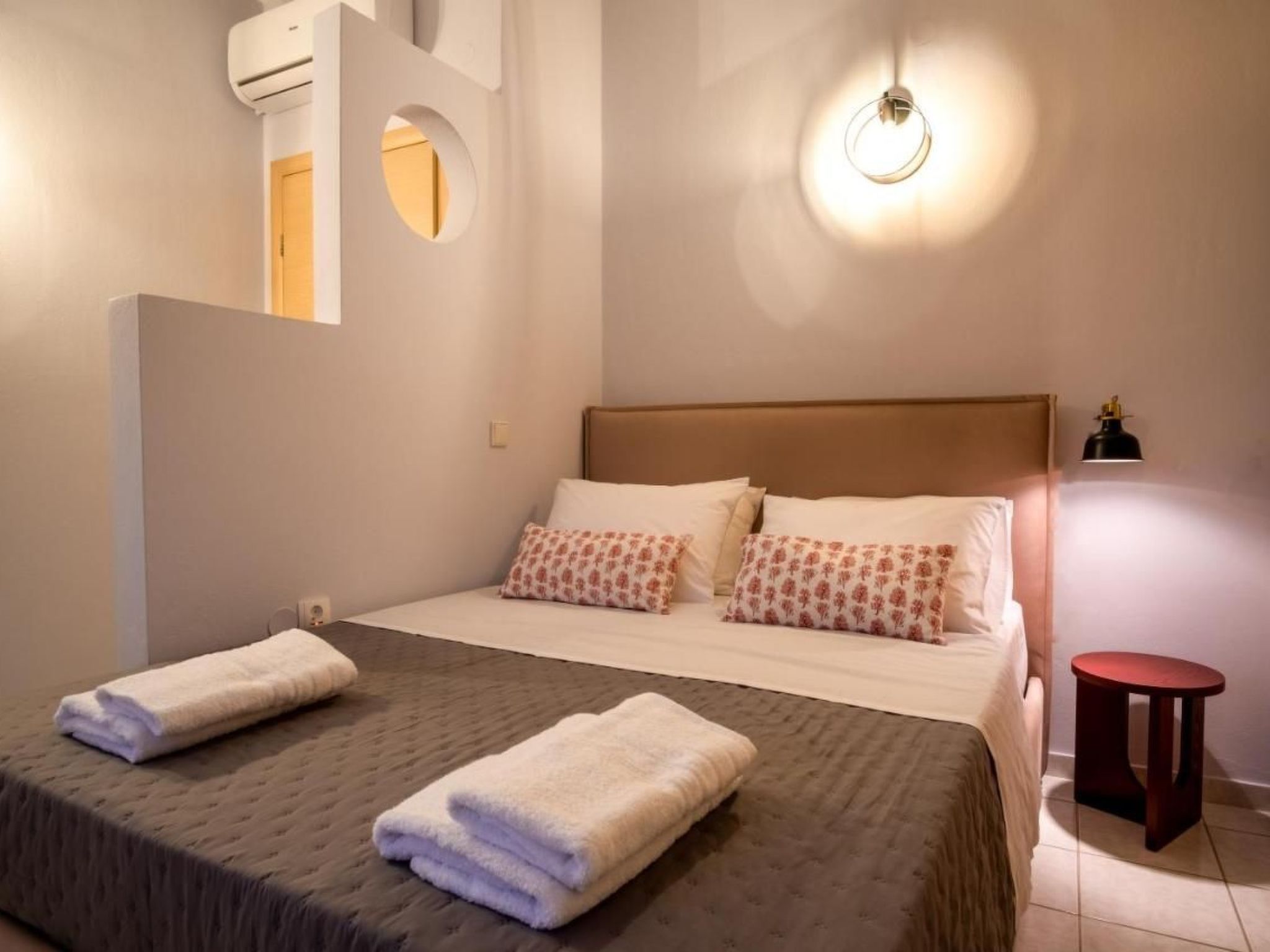 Haus in Agii Theodori mit privatem Pool und Panoramablick-Drinnen