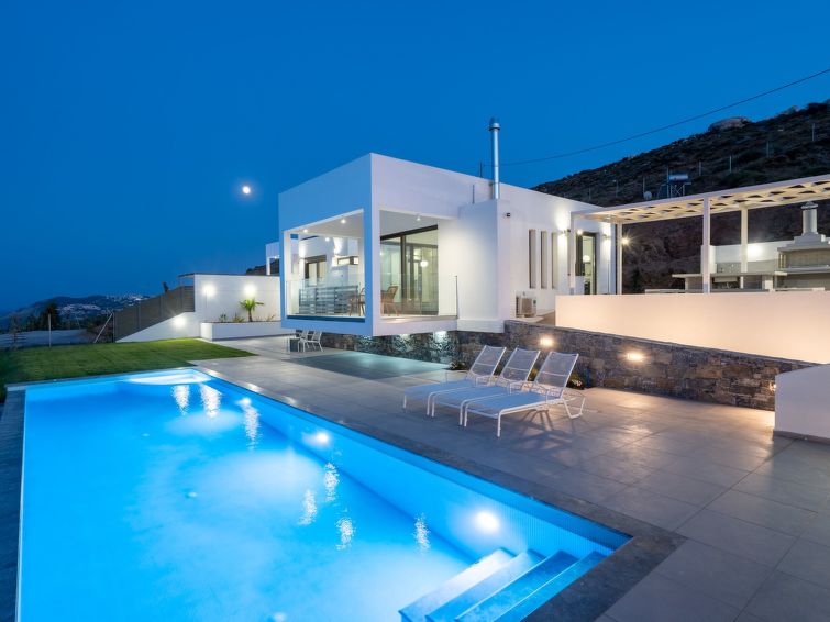 Vakantiehuis met privézwembad op 1,1 km van zee in Agia Pelagia · 6 pers. in Agia Pelagia