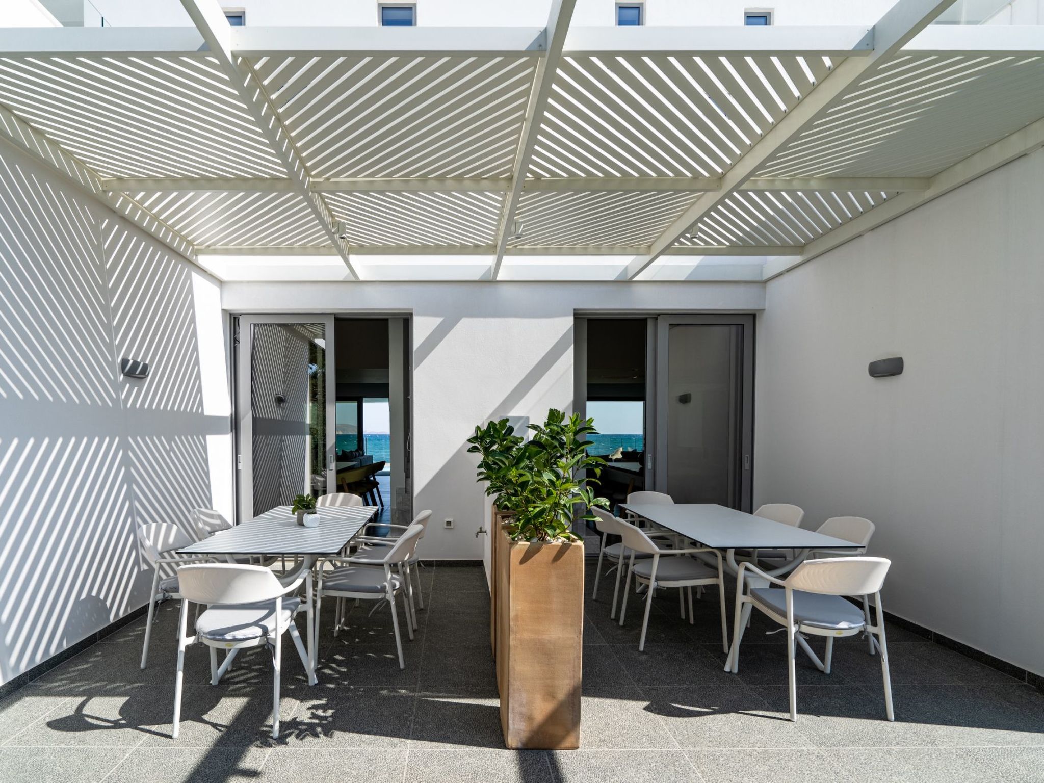 Dias Blaue Villa-Image-tags.info