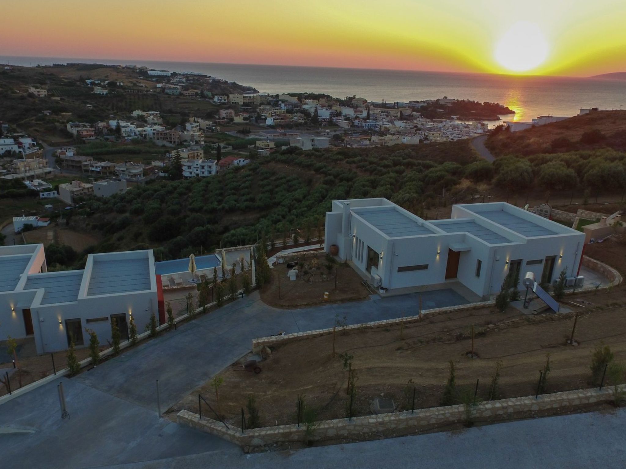 Villa Kallia: Luxe Vrijstaande Bungalow met Infinity Pool nabij Zee - foto 35