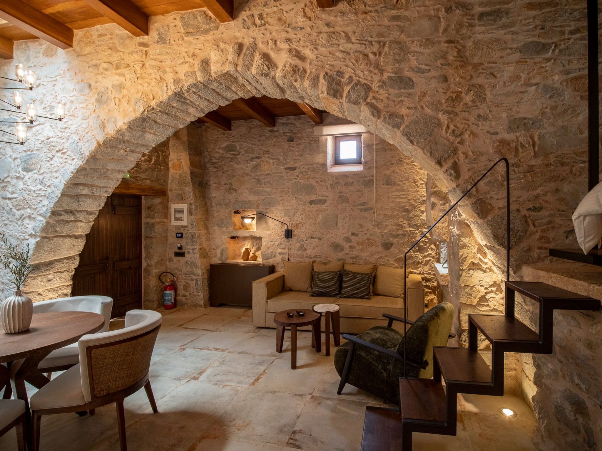 Santa Veneranda bei Checkin Fournospito — Living Room (2 of 7)