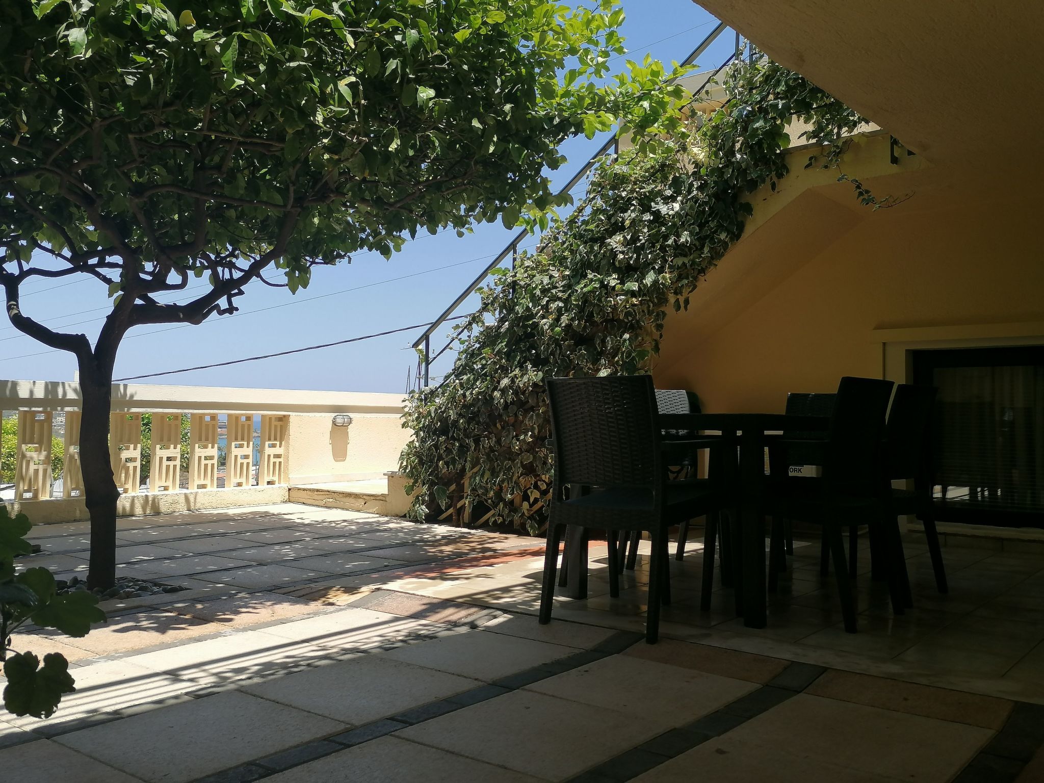 Wohnung "Zitronenbaum-Terrasse"-Inside