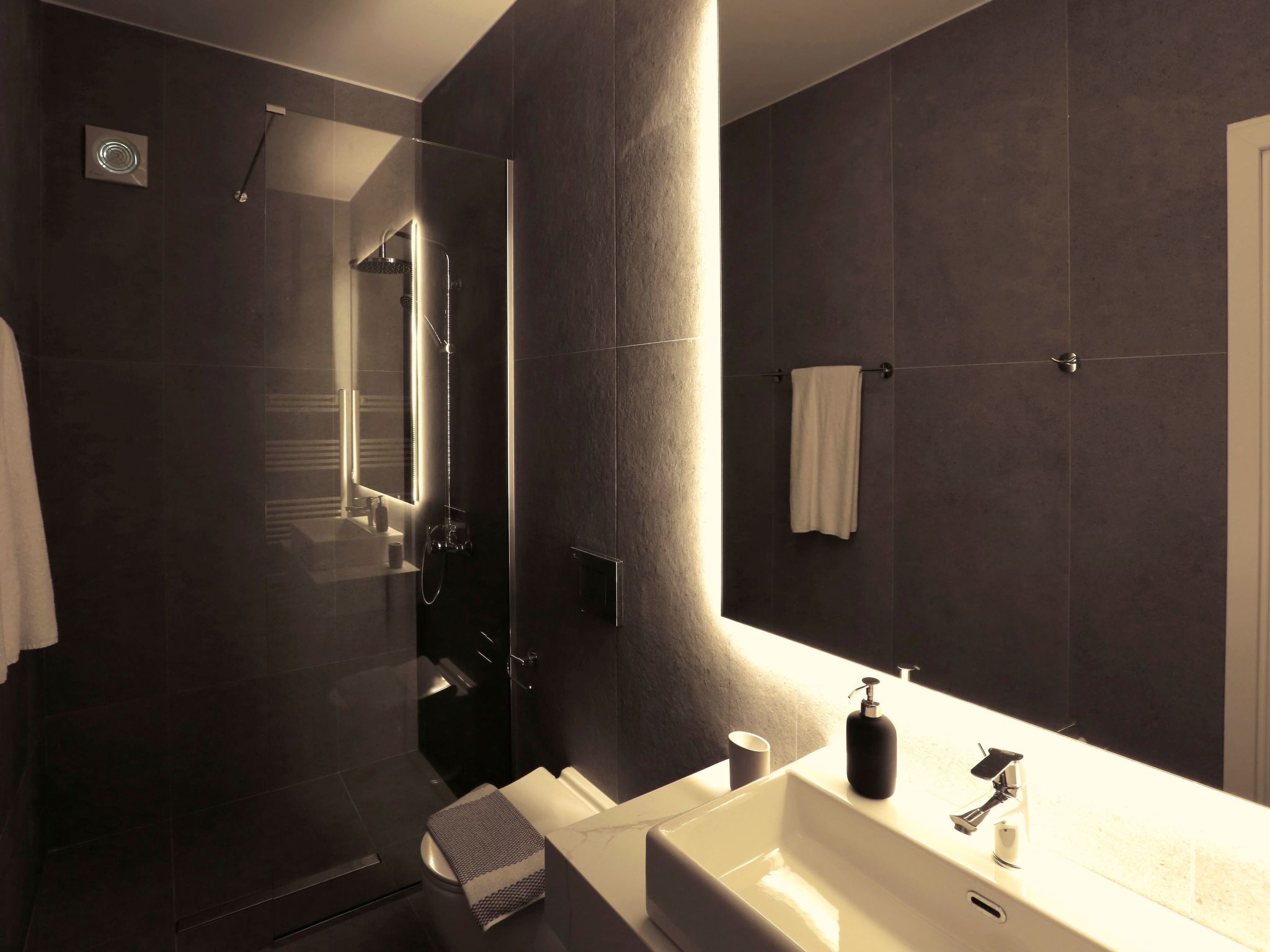 Villa Aires für 6 Personen und 4 Kinder-Binnen