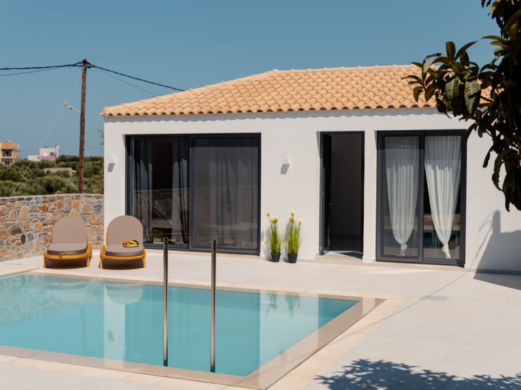 Search and Stay Destinations. House Rentals in Analipsi, Analipsi - Greece