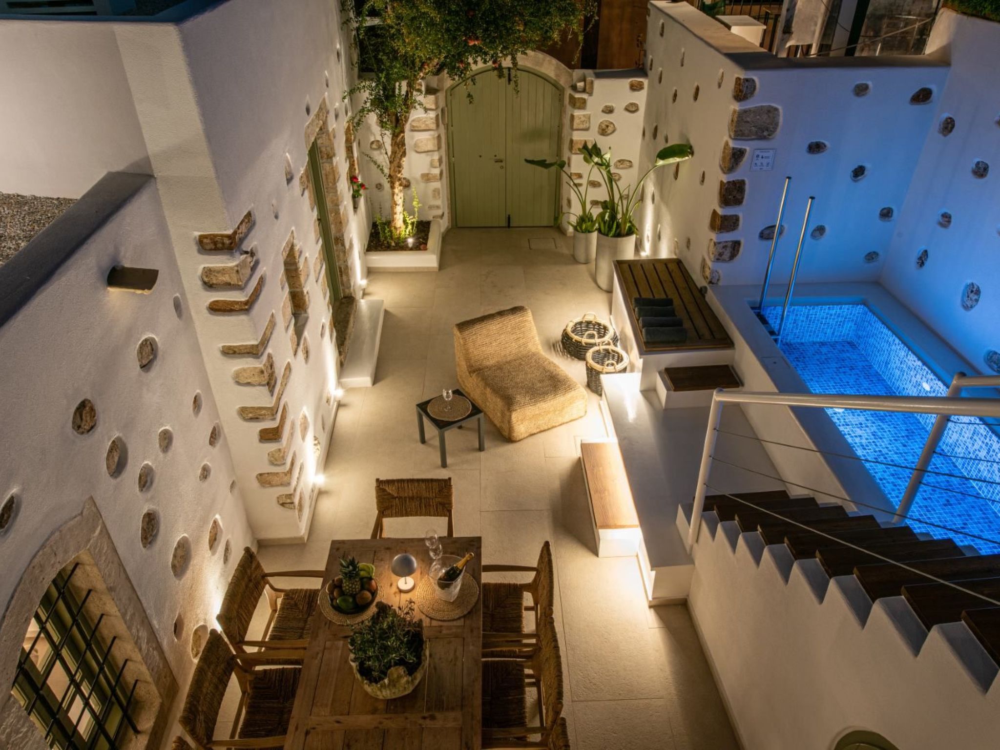 Mint Villa "by Checkin"-Binnen