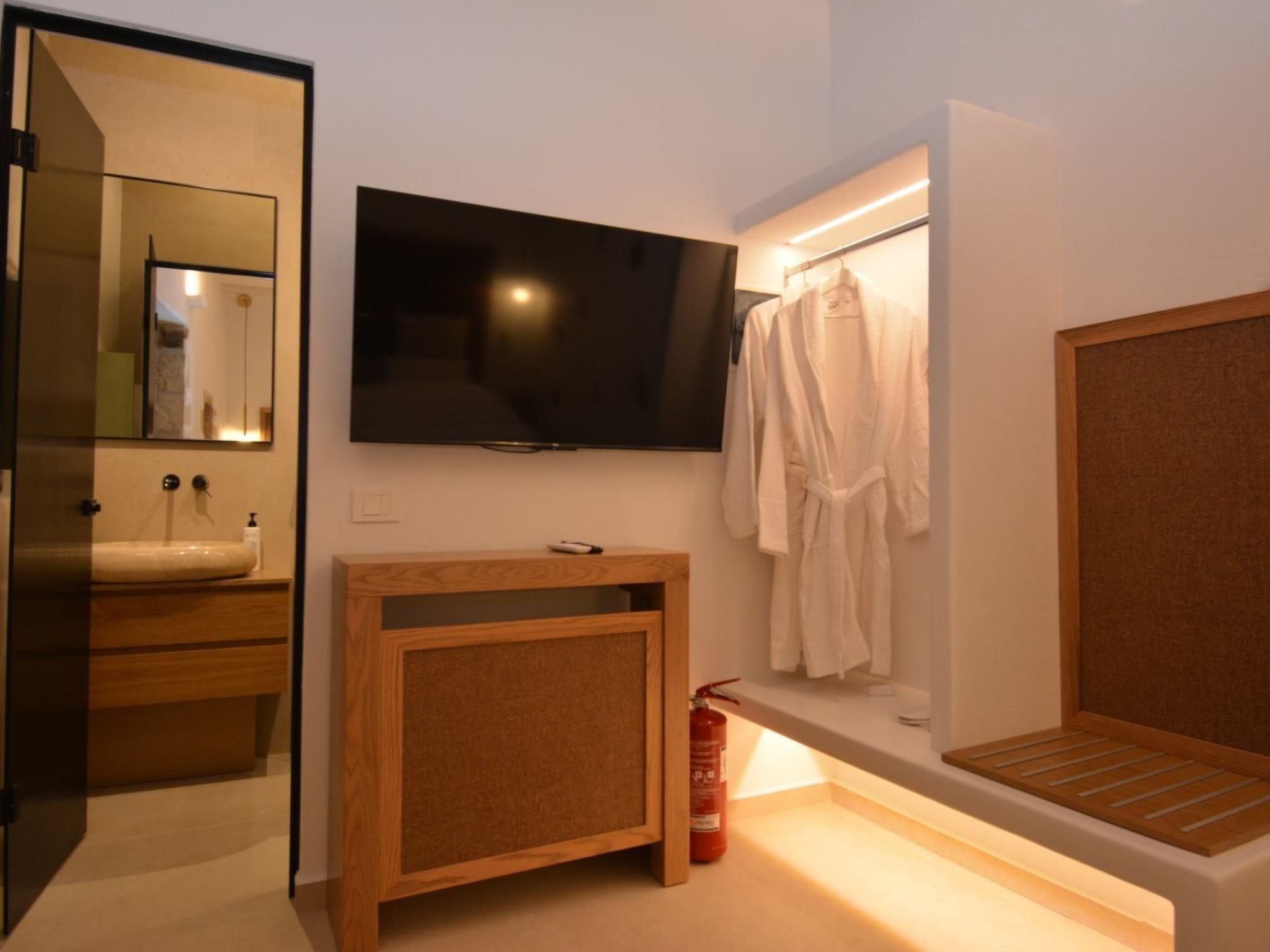 Mint Villa "by Checkin"-Binnen